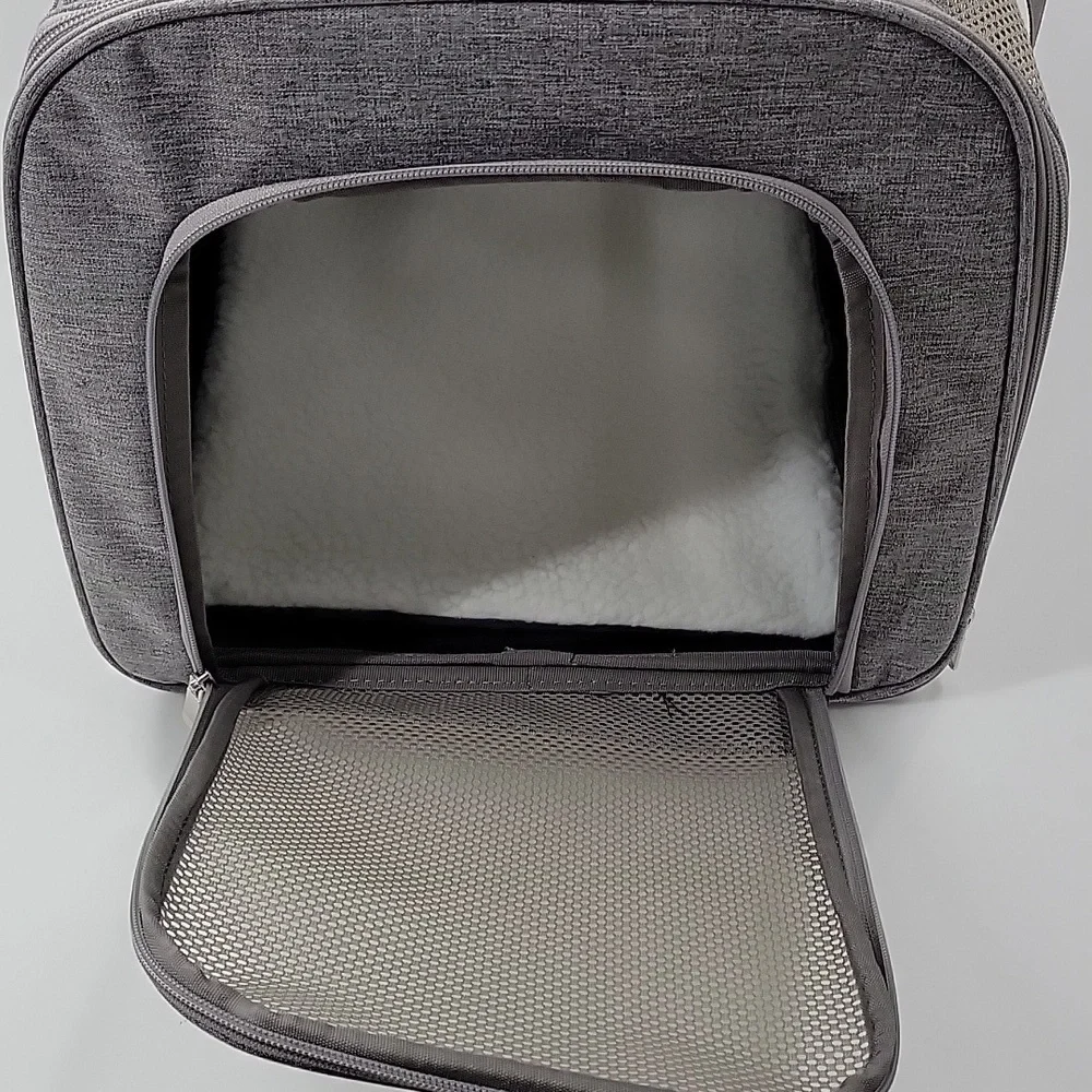 Pet Portable Carrier NWOT